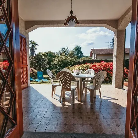 La Quiete - Lakeside Leisure&business Apartment Arona